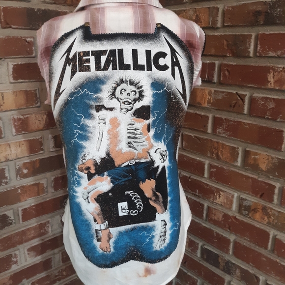 Rusticgypsyheart Tops - Womens upcycled bleached Metallica shirt